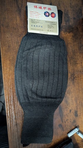 Black knee support warmers - knee, 2